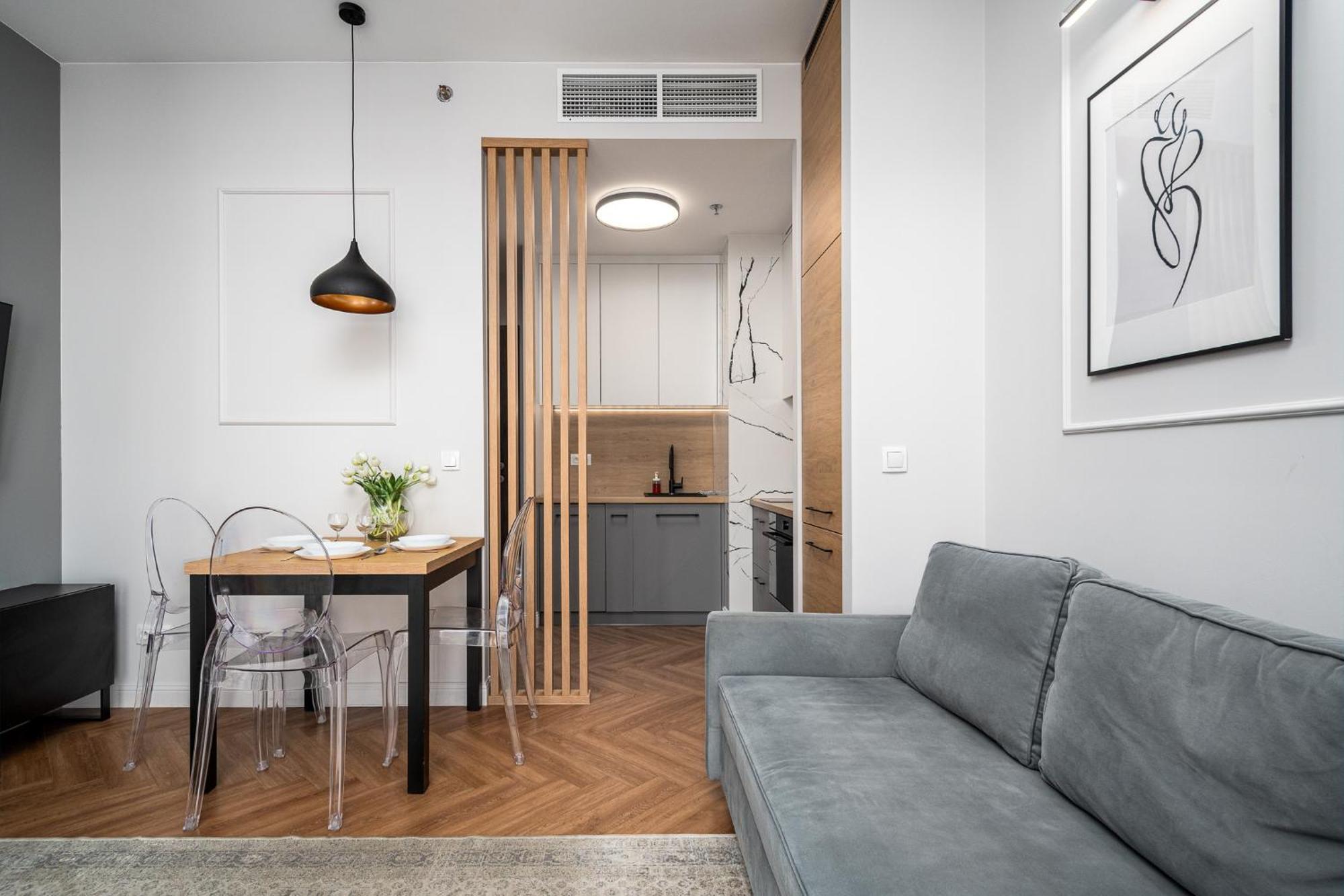Wola Tower Deluxe Separate Bedroom With Free Garage - By Perfect Apart Βαρσοβία Εξωτερικό φωτογραφία