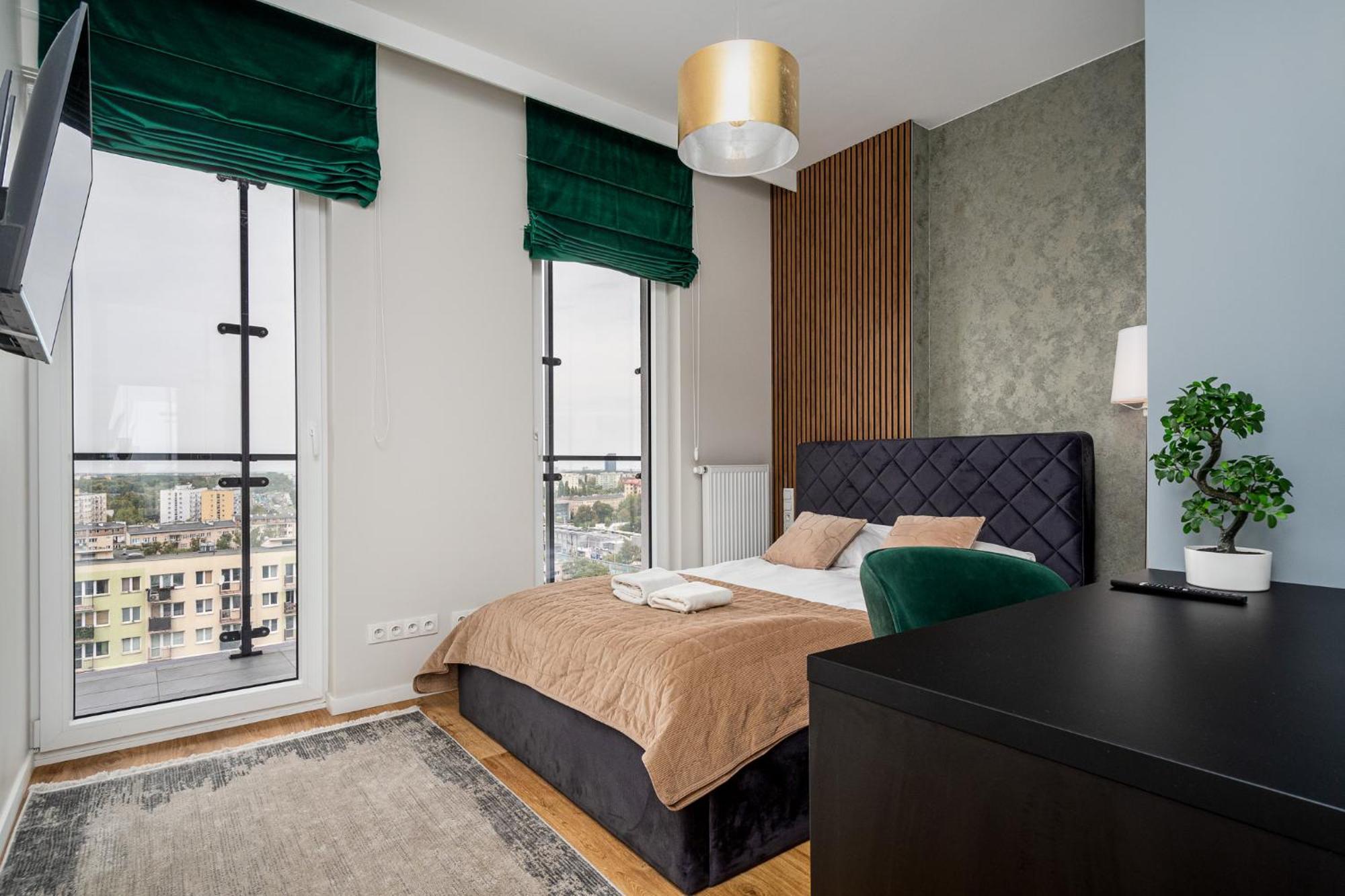 Wola Tower Deluxe Separate Bedroom With Free Garage - By Perfect Apart Βαρσοβία Εξωτερικό φωτογραφία